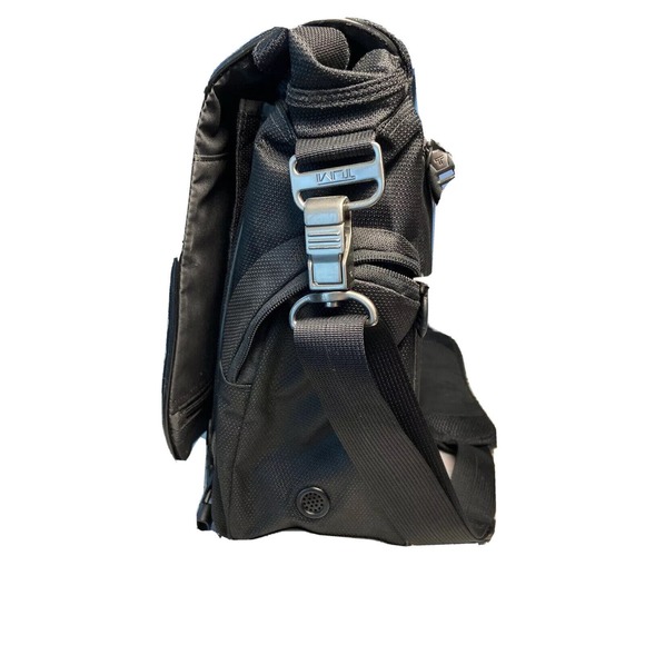 Tumi T-TECH Classic 5506 Black Gray Nylon Messenger Shoulder Laptop Bag - Picture 2 of 7